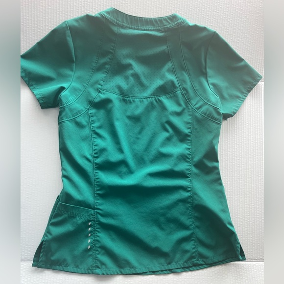 Barco One Scrub Set - Picture 7 of 14